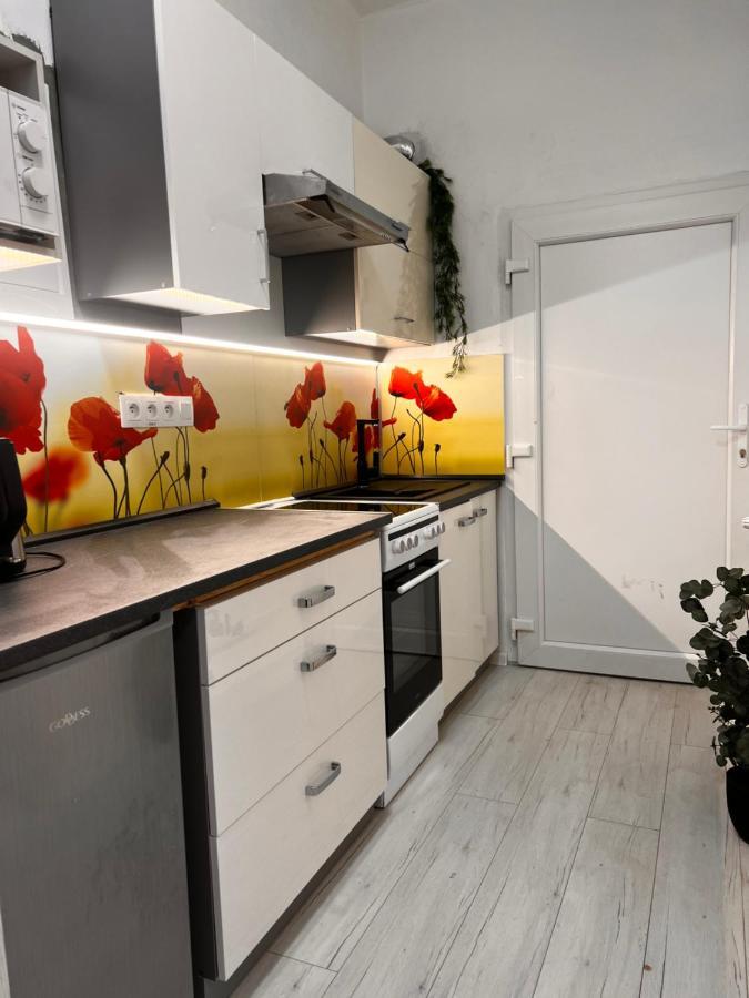 Apartmany V Centre - Vlastna Izba So Spolocnou Kuchynou A Kupelnou Moze Byt Zdielana 2 Inymi Izbami Martin Eksteriør bilde