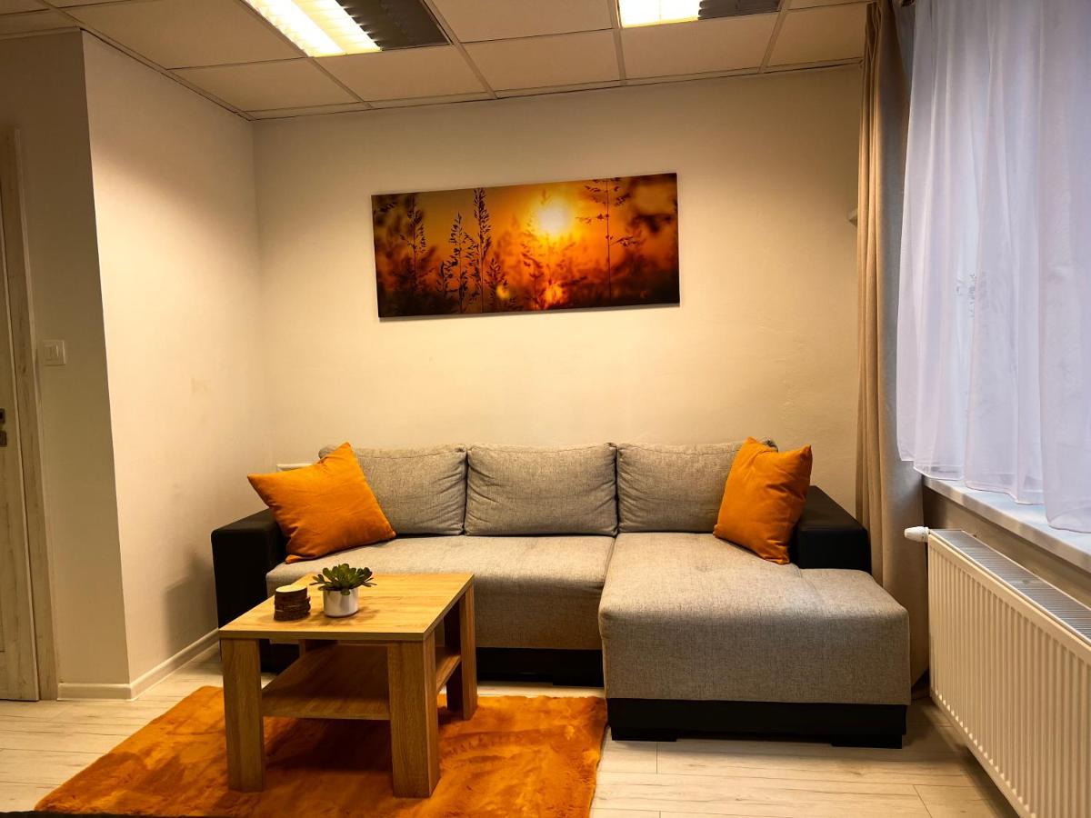 Apartmany V Centre - Vlastna Izba So Spolocnou Kuchynou A Kupelnou Moze Byt Zdielana 2 Inymi Izbami Martin Eksteriør bilde